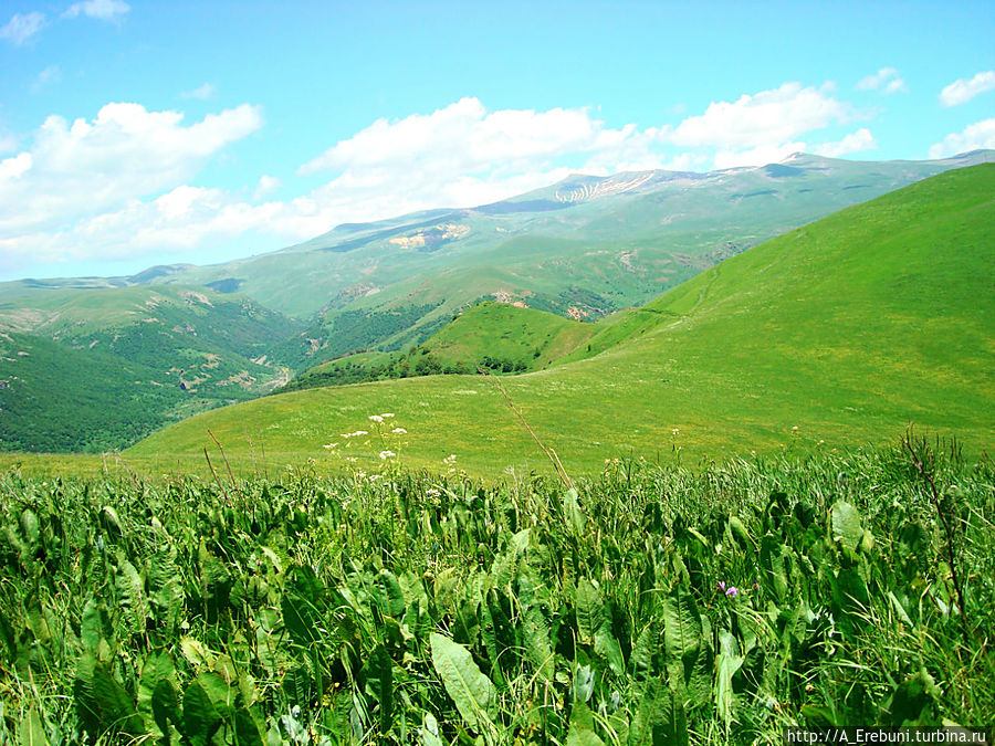 Канатная дорога летом Джермук, Армения