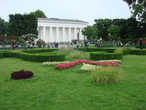 Народный парк, заложенный по распоряжению императоров Франца I и Франца Иосифа I