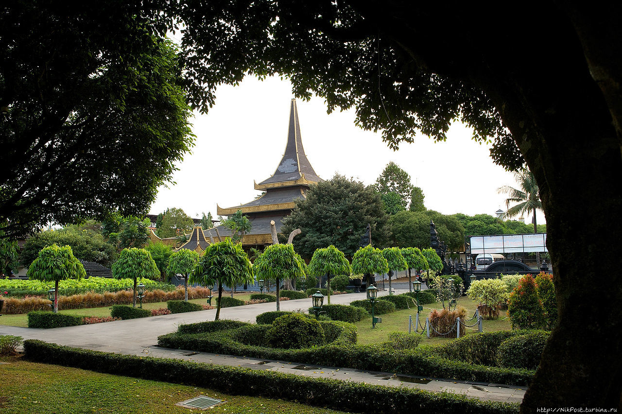 Beautiful Indonesia Miniature Park Джакарта, Индонезия