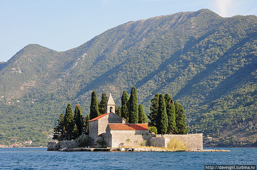 Вид на близлежащий остров Святого Георгия Пераст, Черногория