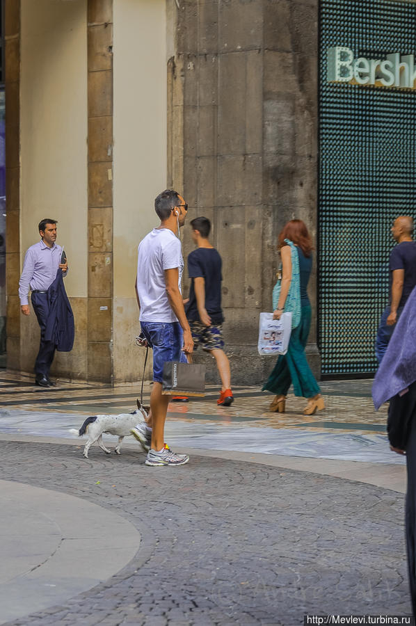 Вокруг Дуомо Милан, Италия Вокруг Дуомо Милан, Италия