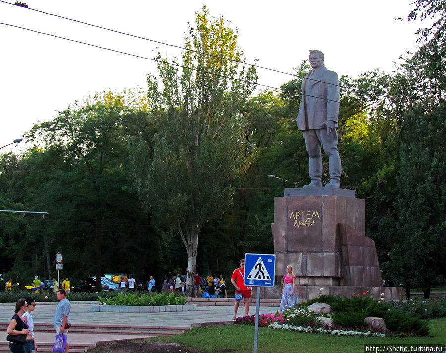 Летние прогулки по центру красивого, как оказалось, Донецка Донецк, Украина