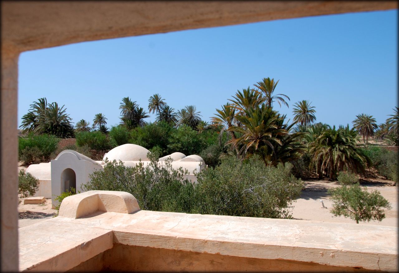 Экскурсии Джербы: деревня Эрриад и парк Эксплорер Мидун, Тунис