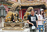 Львы в Пекине повсюду. Это очень характерный символ для Китая...
*