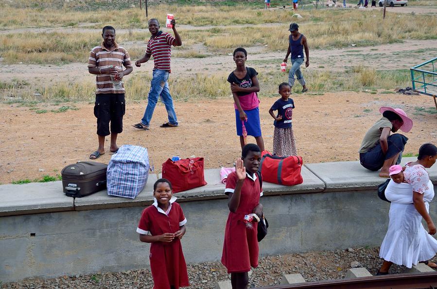 Снова о винтажных поездах и зимбабвийских маршрутках Зимбабве