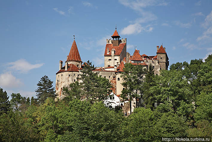 Бран — замок Дракулы и его окрестности Бран, Румыния