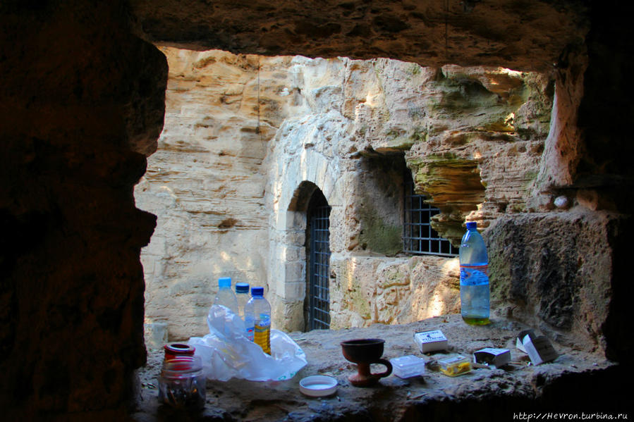 Катакомбы Святой Соломонии Пафос, Кипр