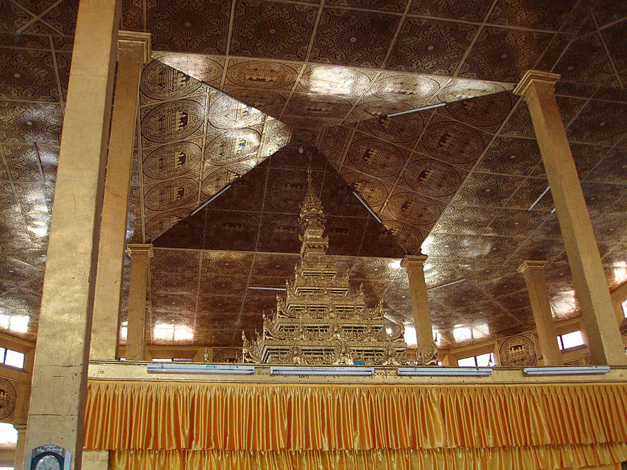 Монастыри озера Инле Озеро Инле, Мьянма Монастыри озера Инле Озеро Инле, Мьянма