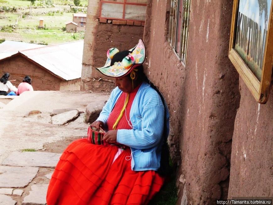 Странные люди с острова Такуиле. Титикака Остров Такуили, Перу