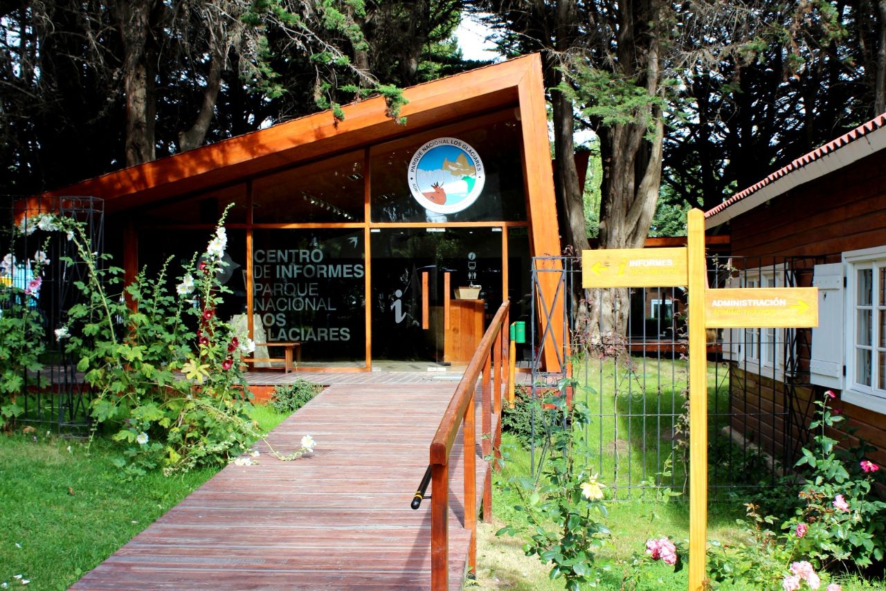 Административный центр нацпарка Лос-Гласьярес Эль-Калафате, Аргентина