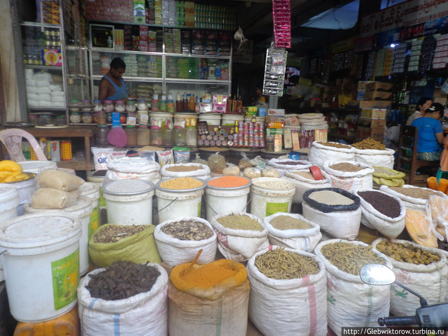Market Моулмейн, Мьянма