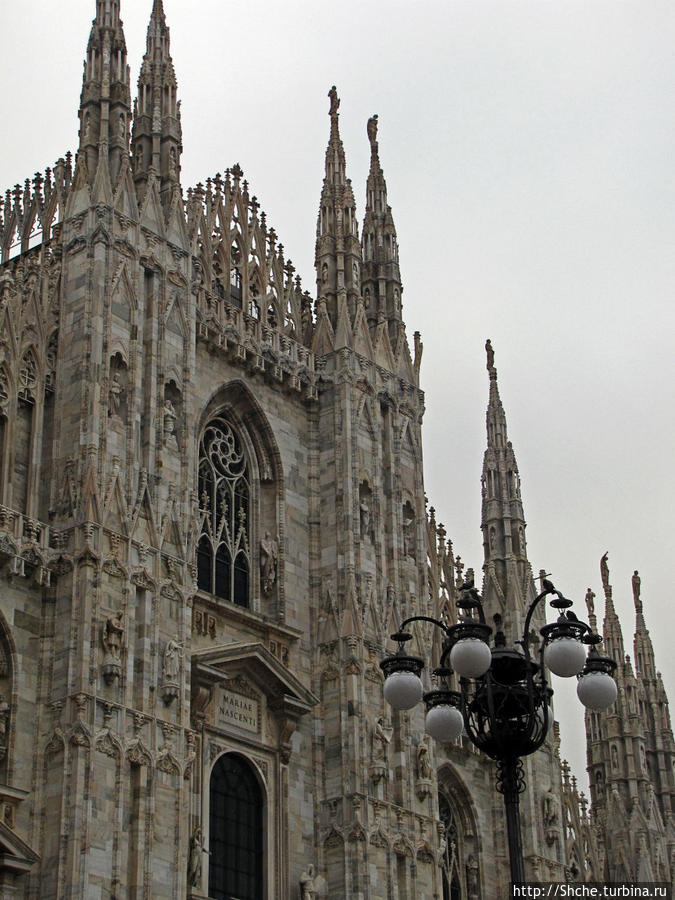 Соборная (Домская) площадь Милан, Италия