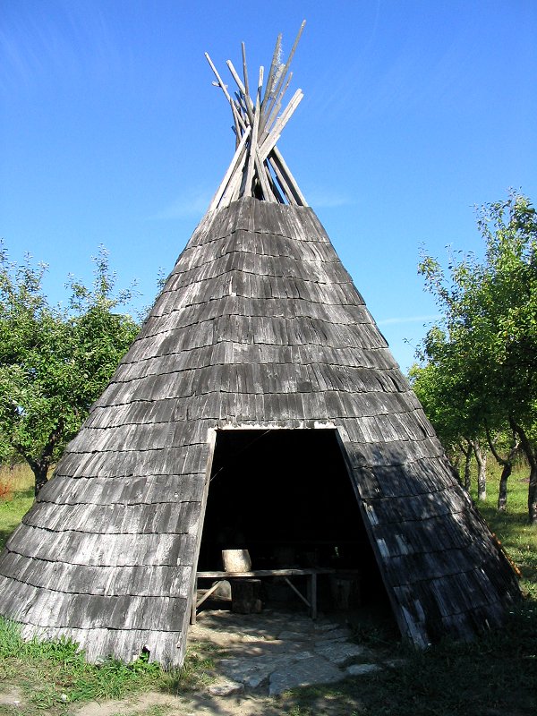 Индейское национальное жилище — фиг вам называется :) Кассари, остров Хийумаа, Эстония