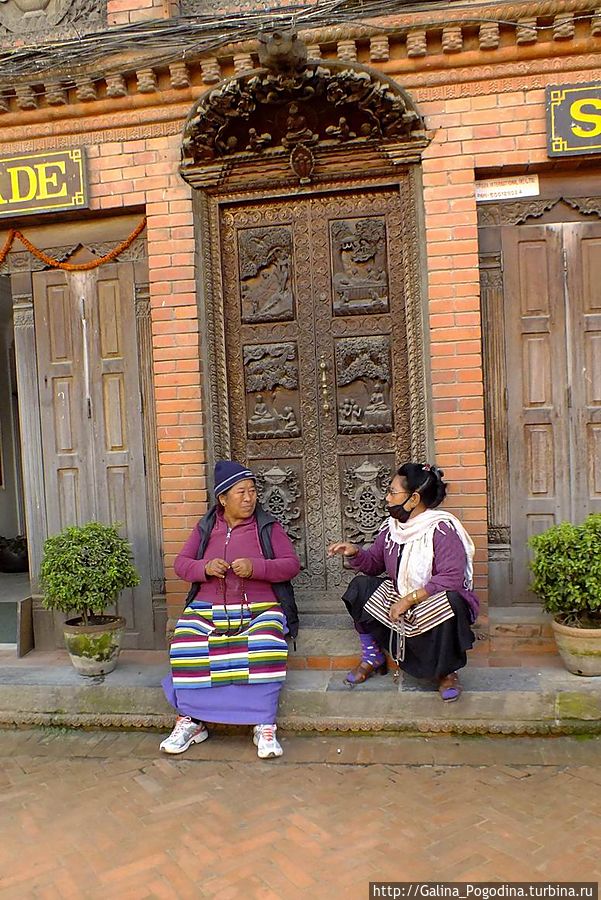 тибетские тетушки Непал