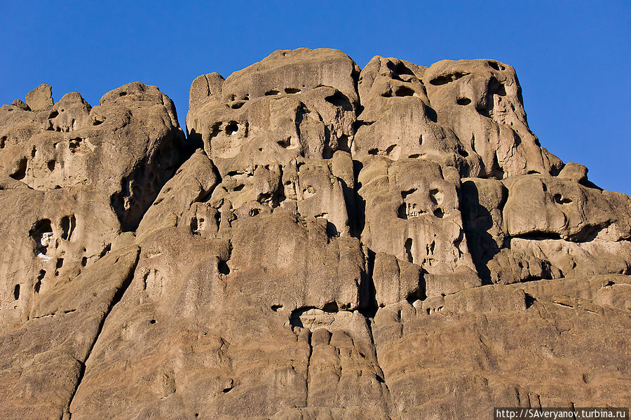 Кричащие скалы Лунной долины Южно-Гобийский аймак, Монголия