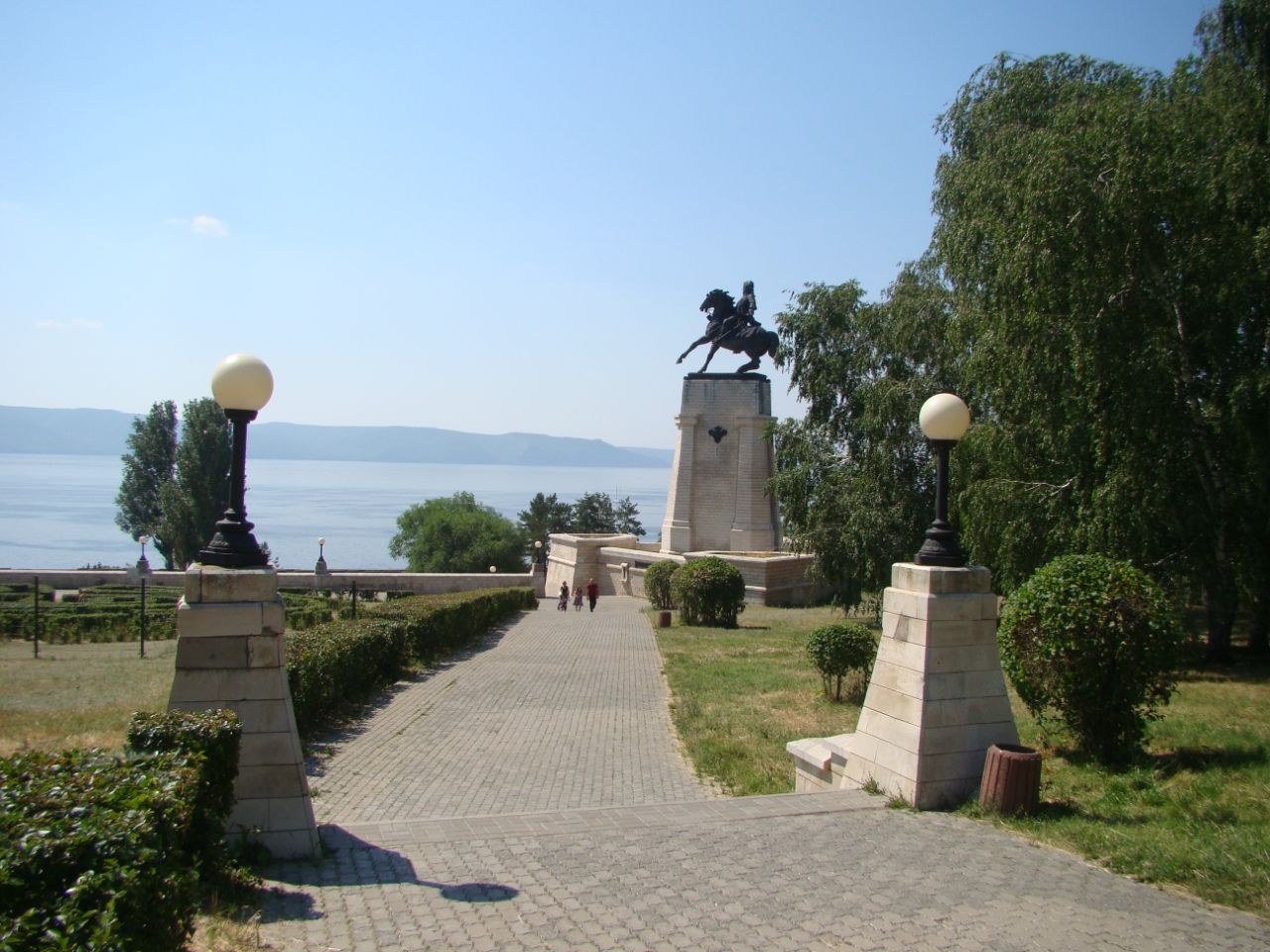 Памятник В.Н. Татищеву Тольятти, Россия