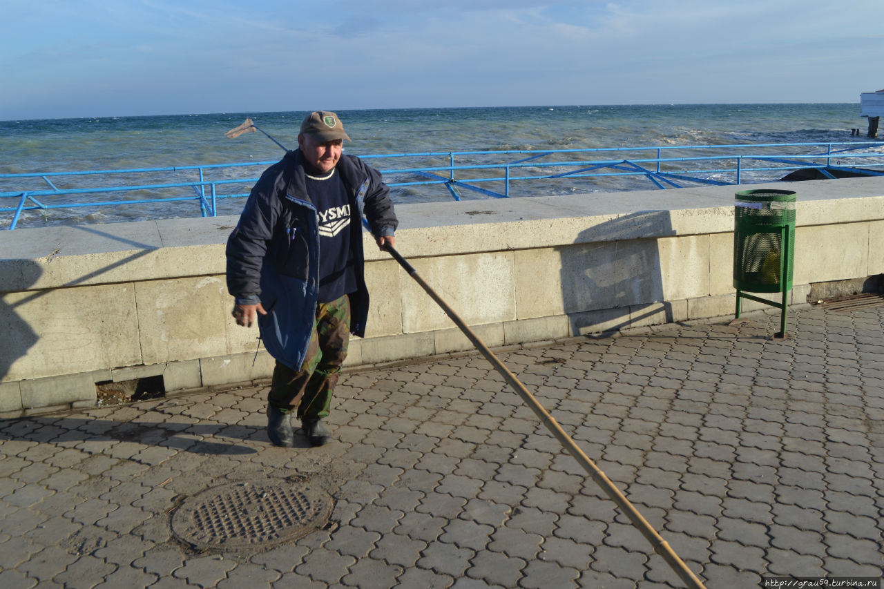 Алушта. Люди на улицах Алушта, Россия