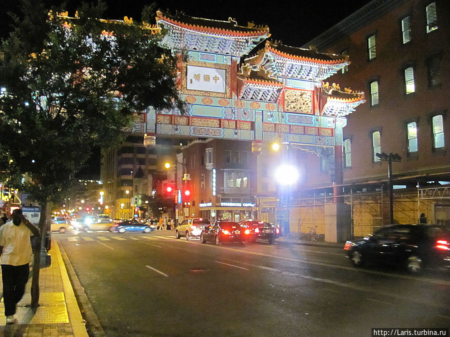 Чайна — таун есть в каждом крупном городе. Вашингтон — не исключение. В чайна — тауне можно вкусно и недорого покушать. Чайна — таун есть в каждом крупном городе. Вашингтон — не исключение. В чайна — тауне можно вкусно и недорого покушать.