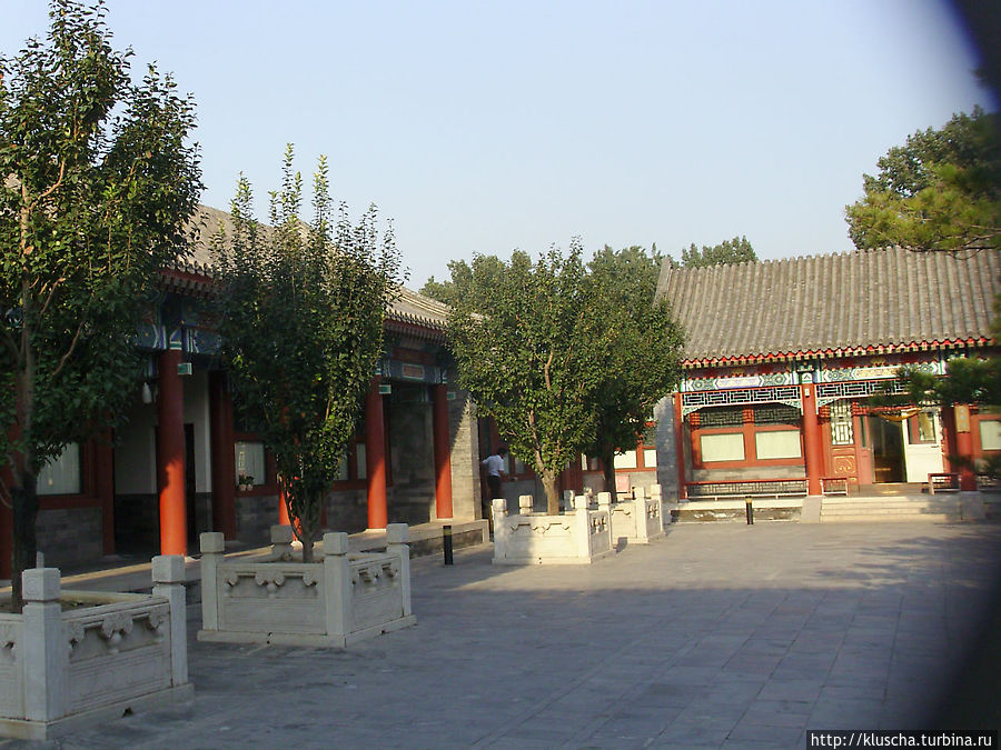 В этой части дворца музейная композиция в т.ч. драгоценностей Пекин, Китай