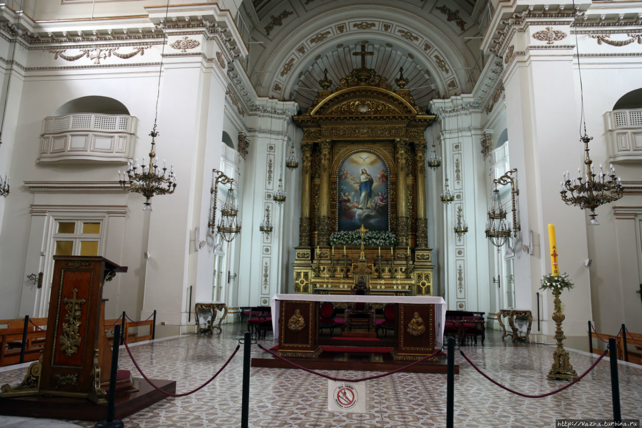 Величественный Собор в центре Сантьяго Сантьяго, Чили