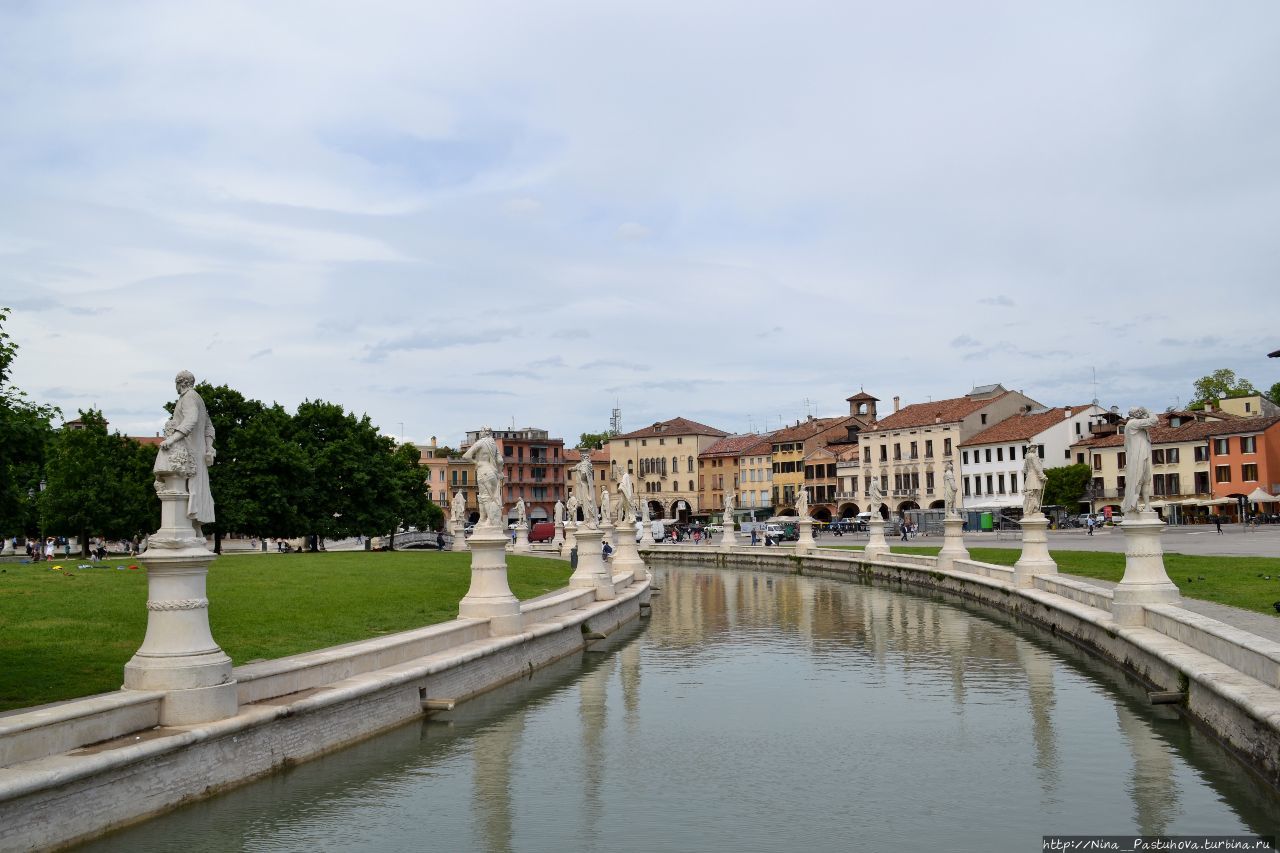 Прато-делла-Валле / Prato Della Valle