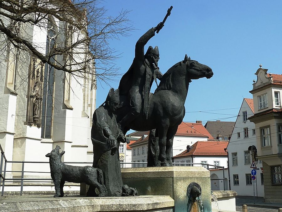 Памятник древним героям Аугсбург, Германия