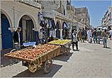 По сути дела, это — торговая улочка города, где всегда можно купить, к примеру, фрукты...
*
