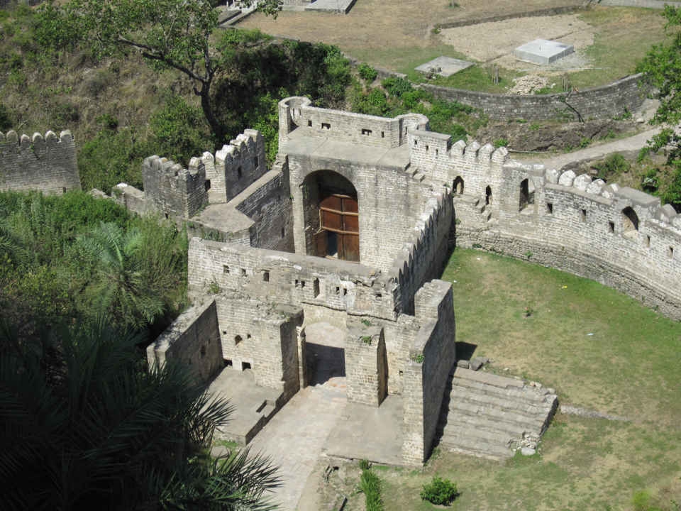 форт Кангра / Kangra Fort