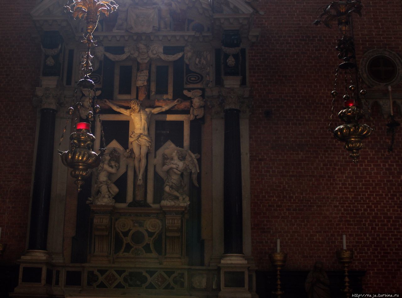 Собор Санта- Мария Глориоза деи Фрари. Первая часть Венеция, Италия