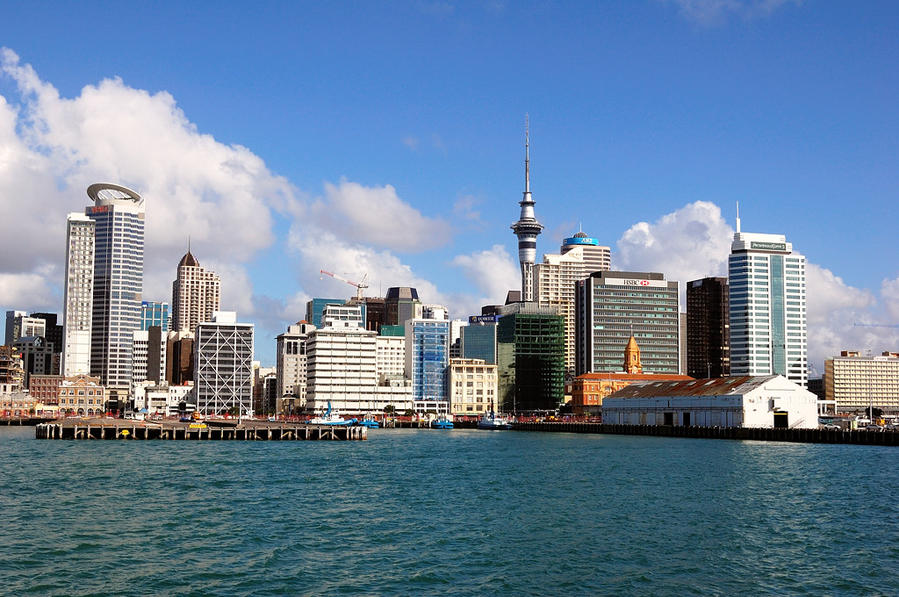 Вид на Окленд с экскурсионного кораблика Окленд, Новая Зеландия