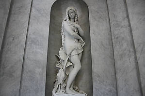 Скульптура Евы в пантеоне. Автор Д.В. Вилла.