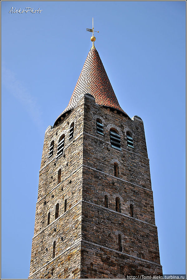 Башня церкви — прямо переносит в иное измерение. Что-то — из сказки...
* Балтимор, CША