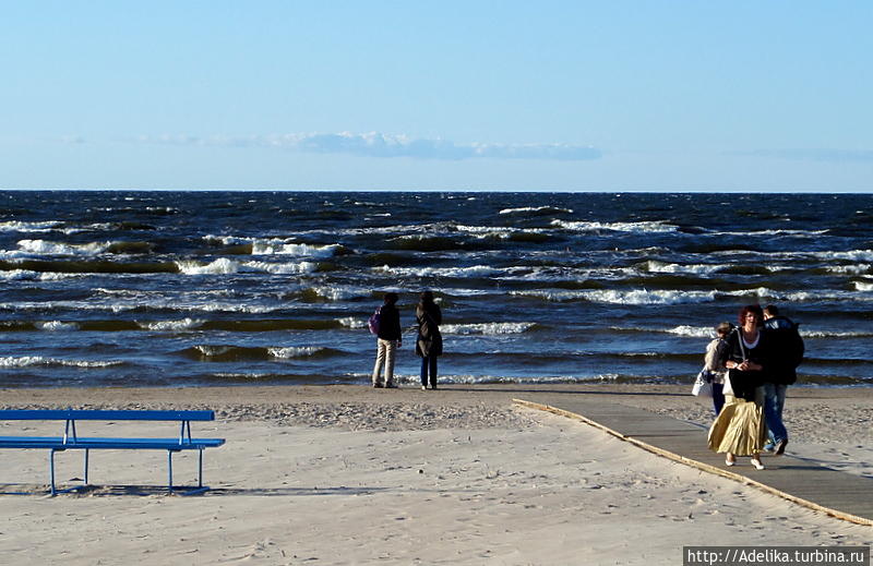 Прогулка по берегу Рижского залива Юрмала, Латвия