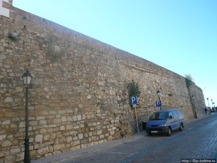 Крепостная стена IX века Фару, Португалия