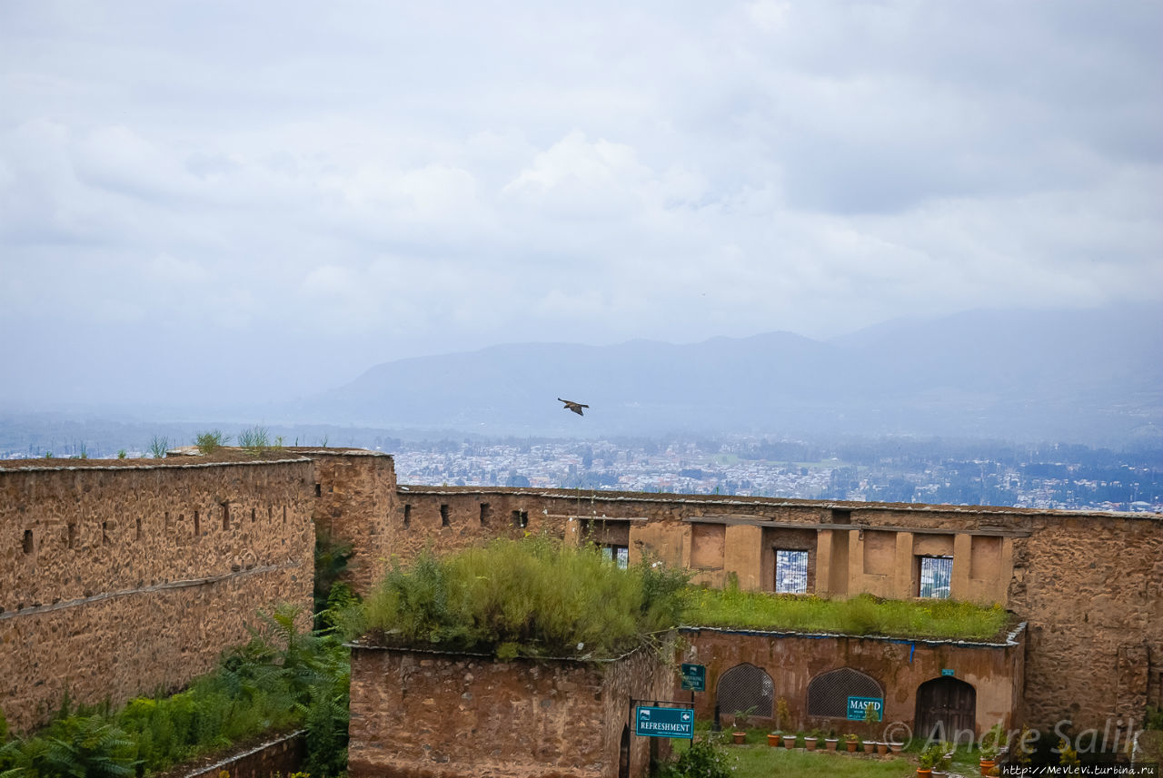 Хари Парбат Форт Шринагар, Индия Хари Парбат Форт Шринагар, Индия