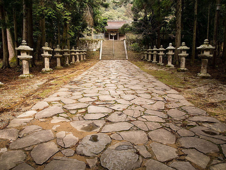 Я оцениваю такие места по своим сугубо субъективным критериям, и от меня лично святилище Отидани получает оценку Я оцениваю такие места по своим сугубо субъективным критериям, и от меня лично святилище Отидани получает оценку