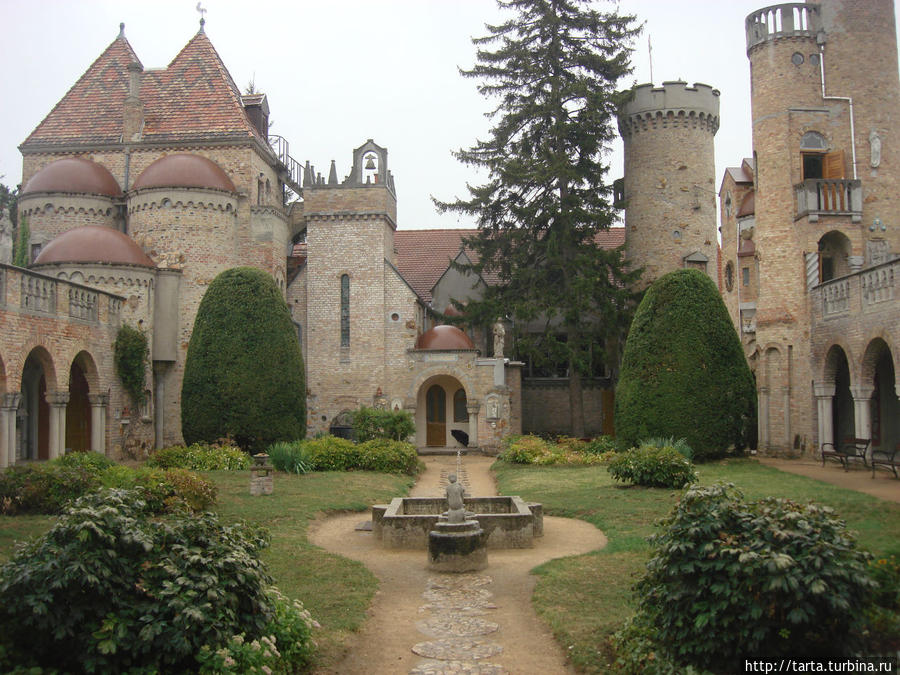 Замок Вечной Любви Секешфехервар, Венгрия