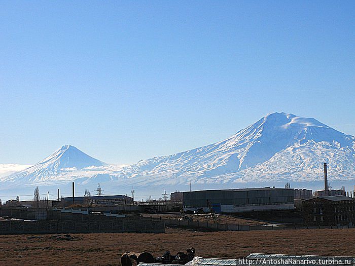 Под сенью Арарата Ереван, Армения Под сенью Арарата Ереван, Армения