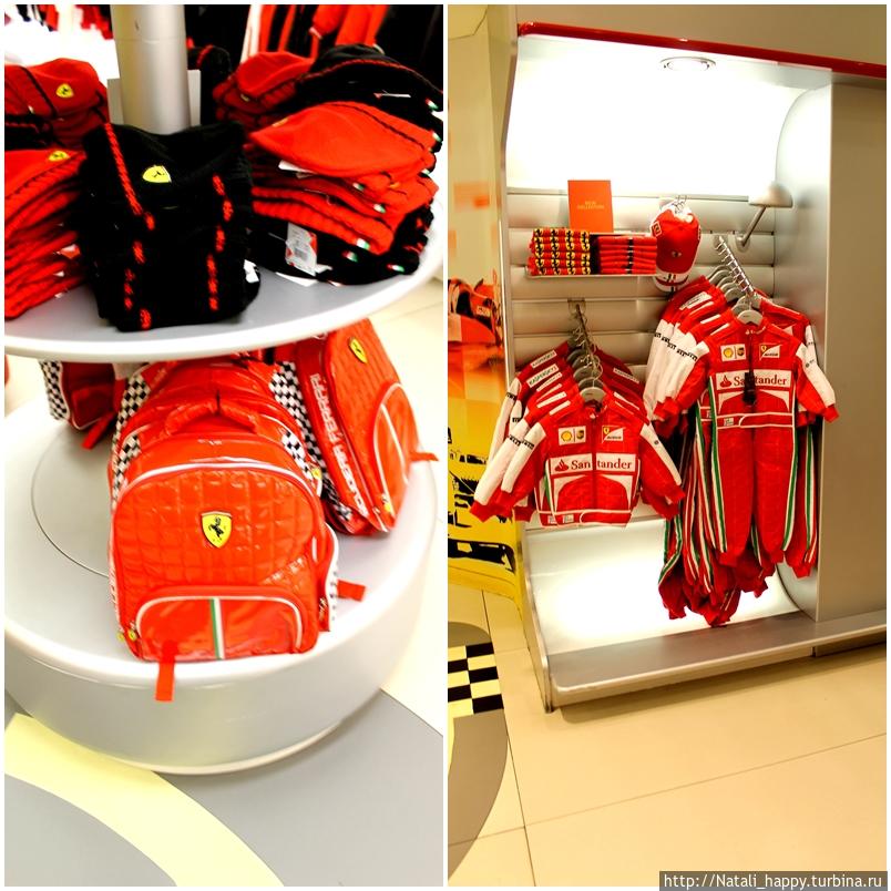 Ferrari Store Milano Милан, Италия