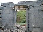 Дверной проем римского храма