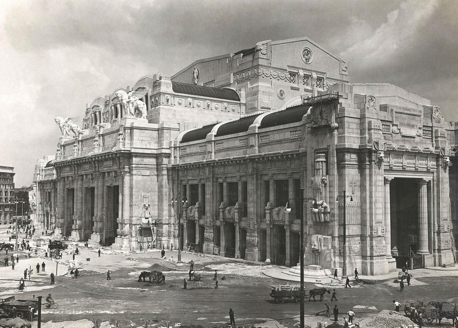Строительство вокзала Milano Centrale. Фото 1929-го года Милан, Италия