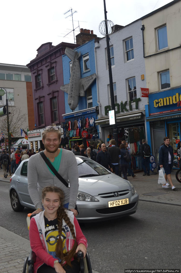 Рынок Камден с другом и п Рынок Камден с другом и п