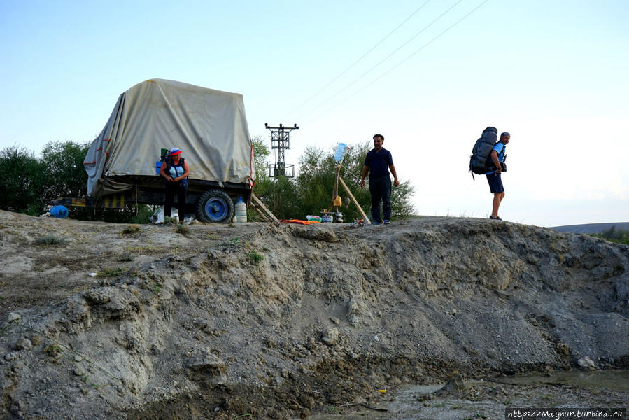 Такой непредвиденный отдых хорош во всех отношениях, но нам надо двигаться дальше. Баллихизар (Пессинус), Турция Такой непредвиденный отдых хорош во всех отношениях, но нам надо двигаться дальше. Баллихизар (Пессинус), Турция