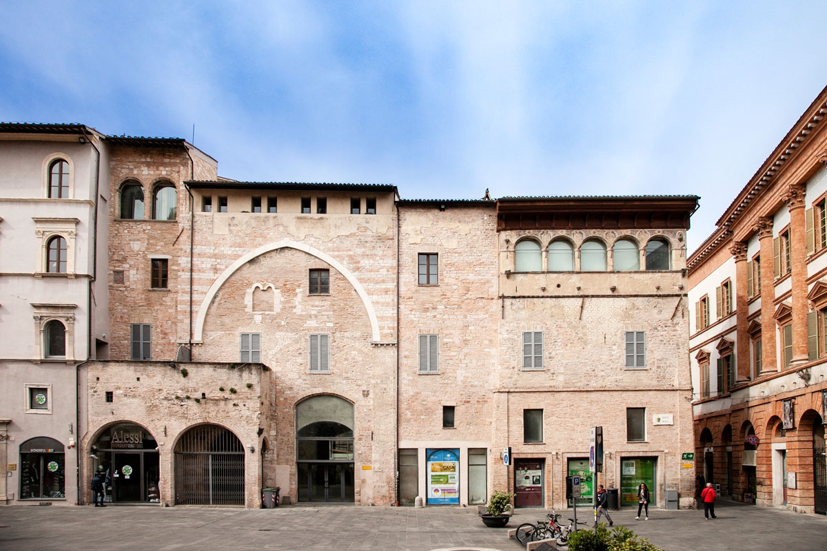 Архитектура исторического центра города Foligno Фолиньо, Италия