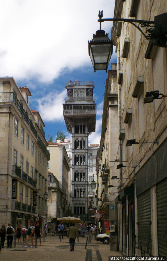 как говорят — жемчужина Лиссабона, лифт Санта Жуста Лиссабон, Португалия