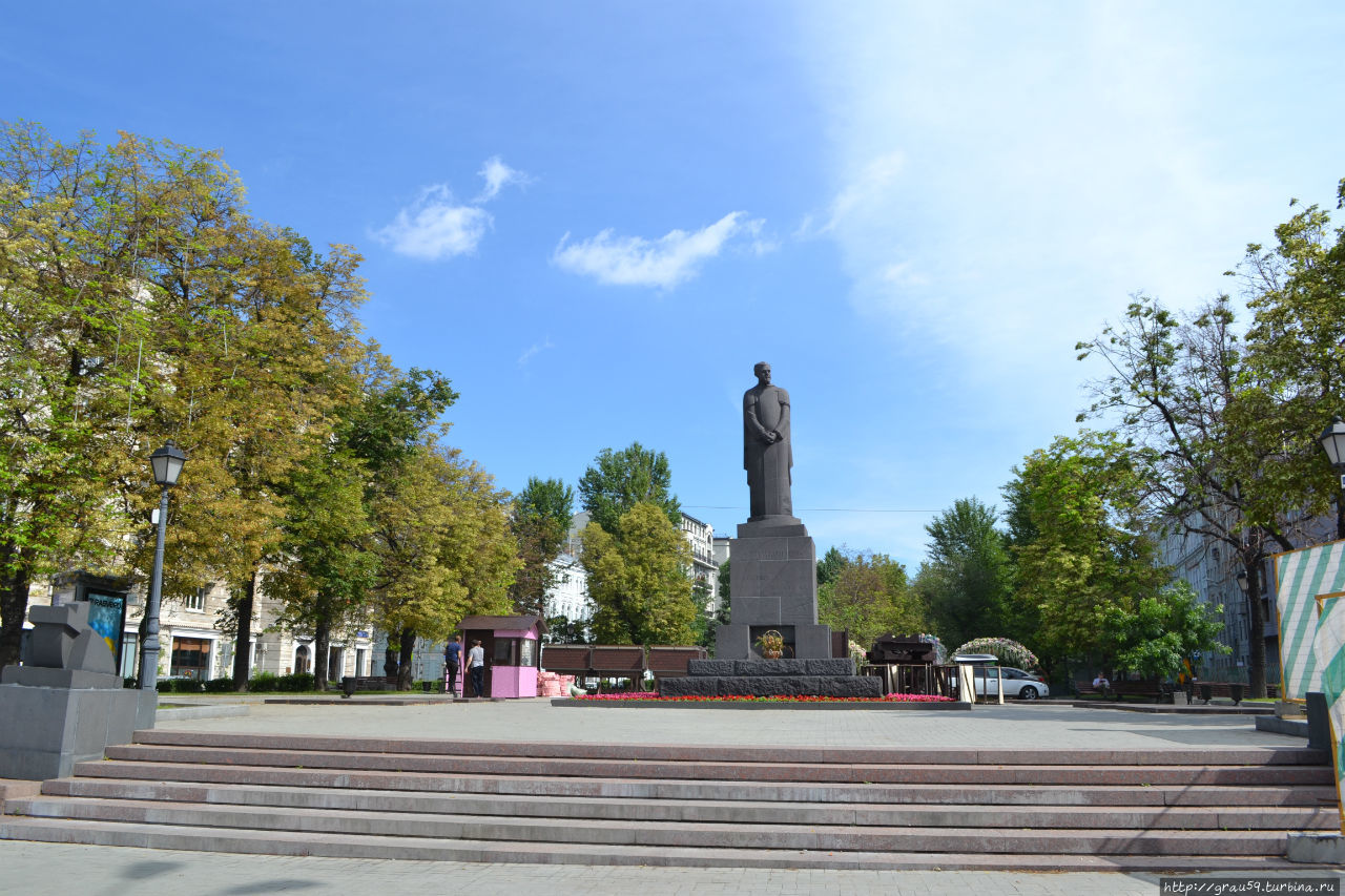 Памятник К.А.Тимирязеву / Monument To K. A. Timiryazev