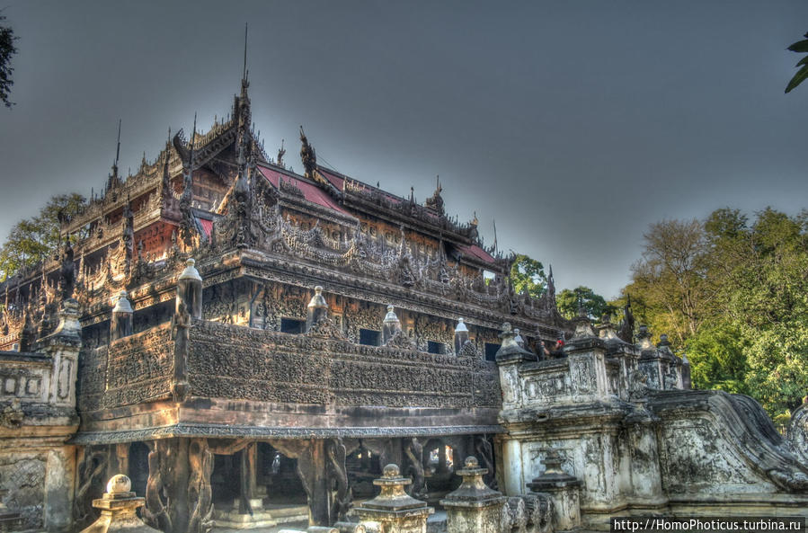 Монастырь Швенандо (обработка) Мандалай, Мьянма
