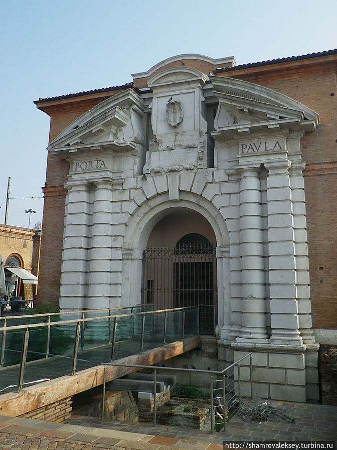 ворота San Paolo Феррара, Италия