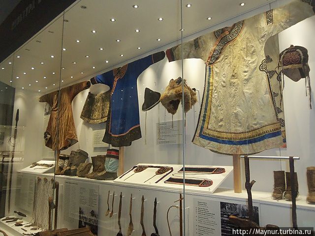 Одежда из шкур дикого оленя. Одежда из шкур дикого оленя.