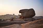 По одной из версий, когда Шива захотел пить, он разрубил камень, и из него хлынула вода, и сегодня в этой трещине есть вода.